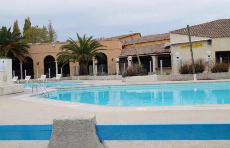 Appartement Village 9 En Residence De Vacances En Camargue Арл Екстериор снимка